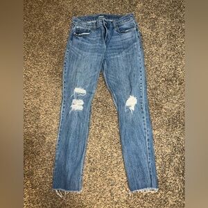 Womens size 8 distressed jean